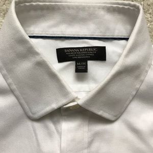 Banana Republic white dress shirt. Men’s M